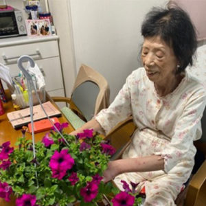 緩和ケア病棟への入院待機から在宅看取りに至った在宅ケアのプロセス