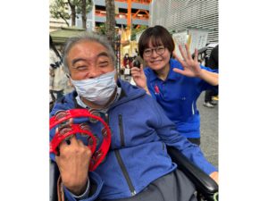 みんなのかかりつけ訪問看護ステーション昭和のご利用者さまとスタッフ